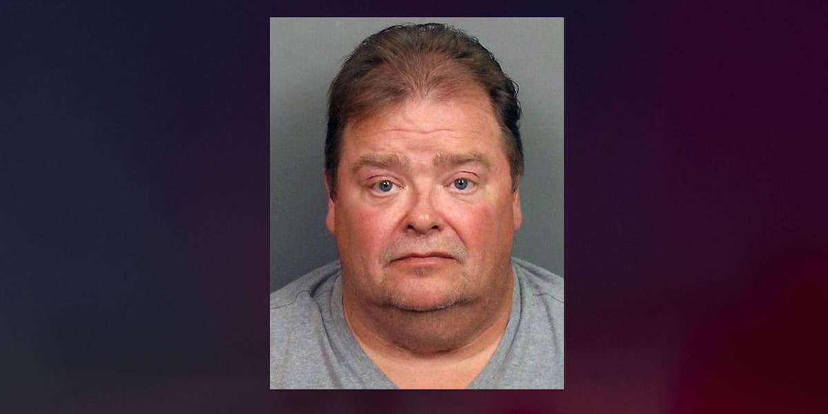 Alabama sheriff's deputy arrested on child pornography charges