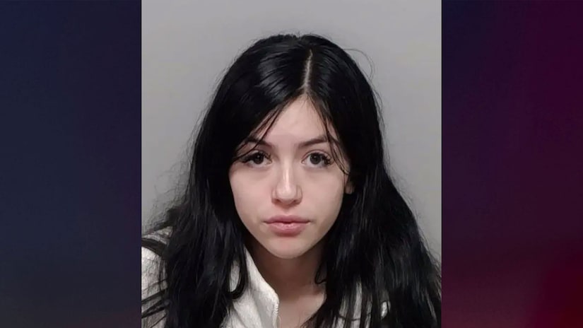 Texas teen allegedly gave away her newborn to a stranger at a bus stop